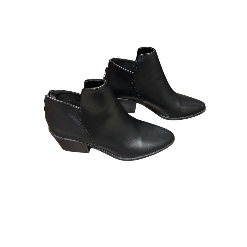 Rogue Black Faux Leather Ankles Booties V-Cut Side Low Block Heel Size 9